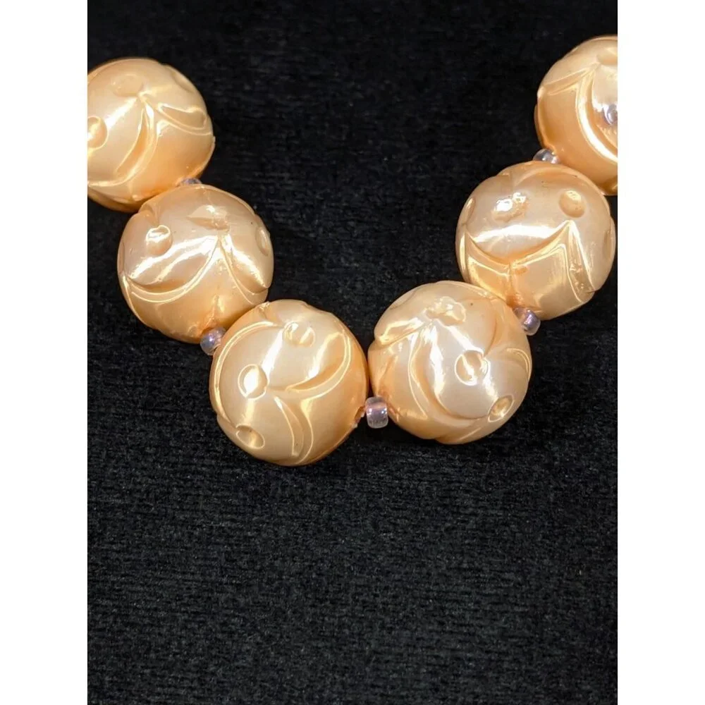 VTG Japan‎ Peach Carved Style Plastic Pearlized Round Bead Necklace Chunky Mid